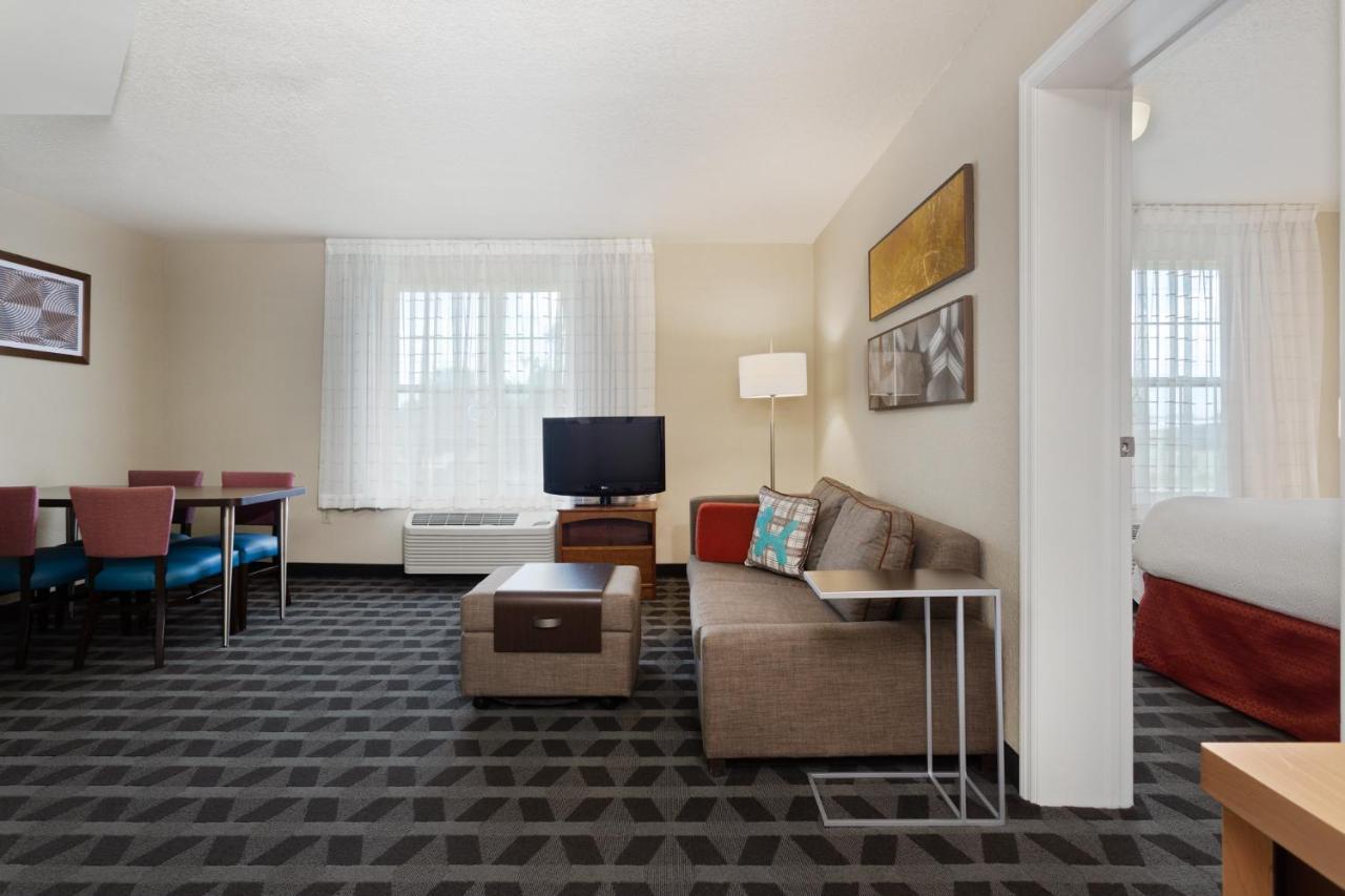 Towneplace Suites By Marriott St. Petersburg Clearwater Exterior foto